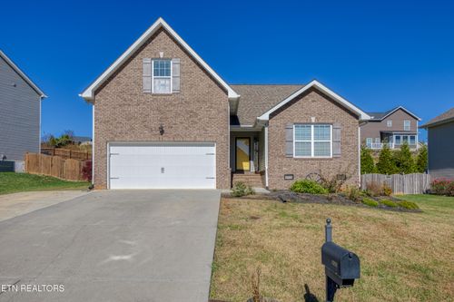 2649 Southwinds Cir, Sevierville, TN, 37876-2587 | Card Image