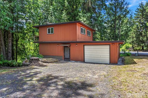 1701 Tower Rd, Castle Rock, WA, 98611-9731 | Card Image