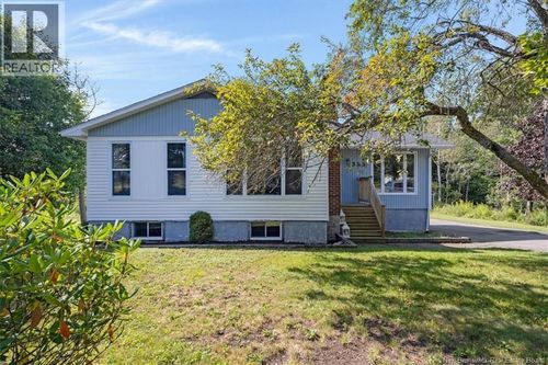 389 Hampton Rd, Quispamsis, NB, E2E4V6 | Card Image