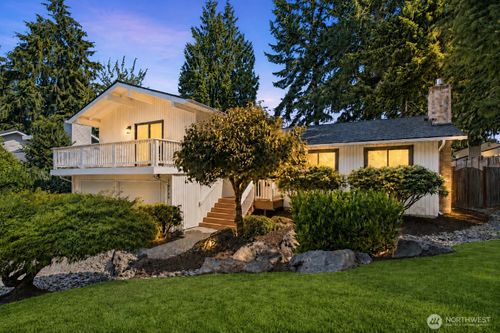 15724 Se 46th Way, Bellevue, WA, 98006 | Card Image