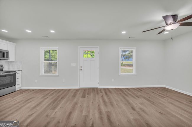 1037 S Pond St, House other with 3 bedrooms, 2 bathrooms and null parking in Toccoa GA | Image 10