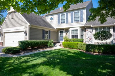 911 Tartan Trail, Condo with 2 bedrooms, 2 bathrooms and null parking in Bloomfield Hills MI | Image 1