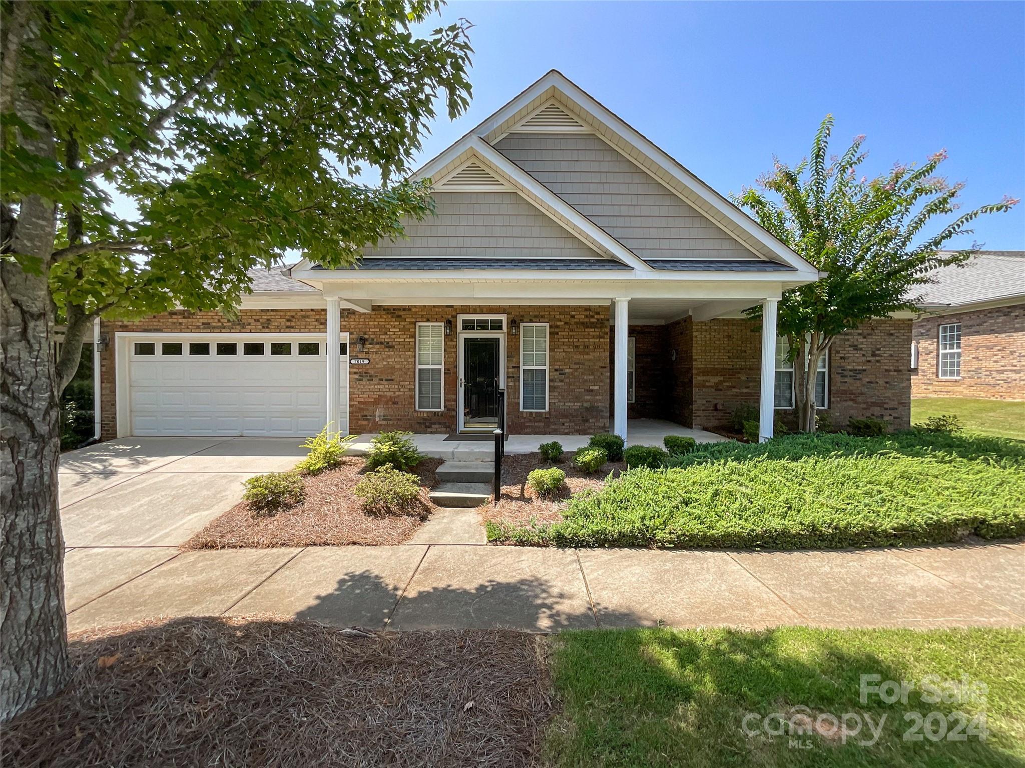 Cinnamon Cir, Mint Hill, NC 28227
