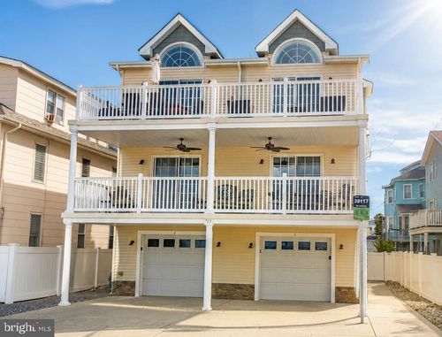 b-223 E Roberts Ave, WILDWOOD, NJ, 08260-4632 | Card Image