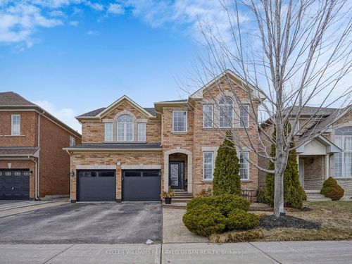 208 Maria Antonia Rd, Woodbridge, ON, L4H2Z4 | Card Image