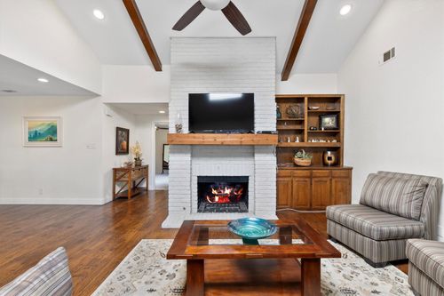 8350 Southmeadow Cir, Dallas, TX, 75231-1612 | Card Image