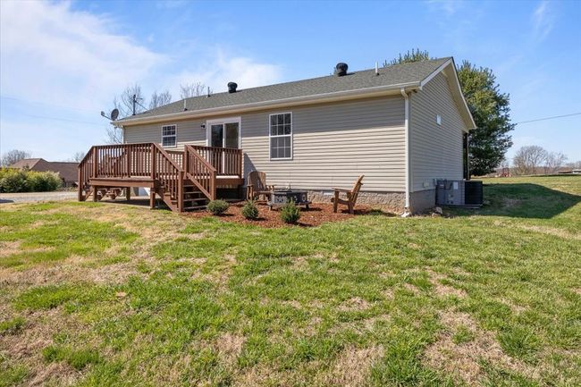 650 Wall Rd, House other with 3 bedrooms, 2 bathrooms and 2 parking in Cunningham TN | Image 42