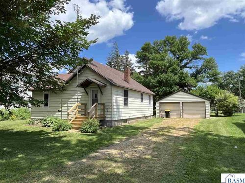 105 S 2nd St, Odin, MN, 56160-3016 | Card Image