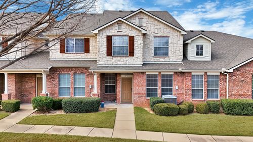 2716 Denali Park Dr, Grand Prairie, TX, 75050-1309 | Card Image