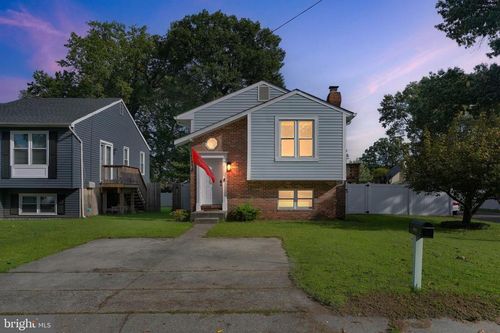 1011 4th St, GLEN BURNIE, MD, 21060-6744 | Card Image