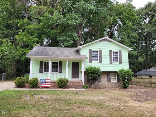 304 Holtz Ln, Cary, NC, 27511-3510 | Card Image