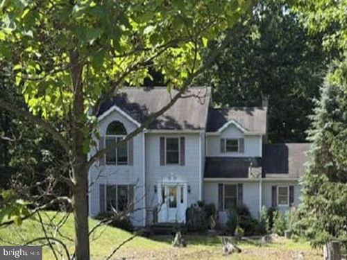 412 Lower Seese Hill Rd, Canadensis, PA, 18325-7772 | Card Image