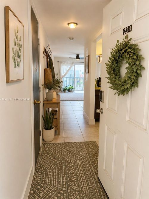 4-224-8600 Sw 109th Ave, Miami, FL, 33173-4467 | Card Image