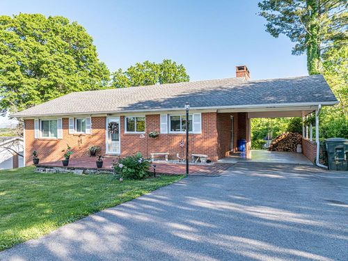 190 Crestview Dr, Abingdon, VA, 24210-2030 | Card Image