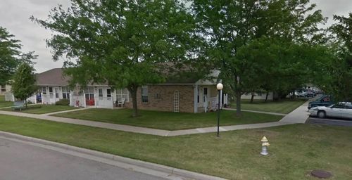 995 Meadow Ln, Kenton, OH, 43326-7601 | Card Image