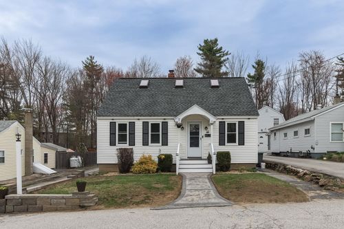 12 Lindy St, Pembroke, NH, 03275-1106 | Card Image