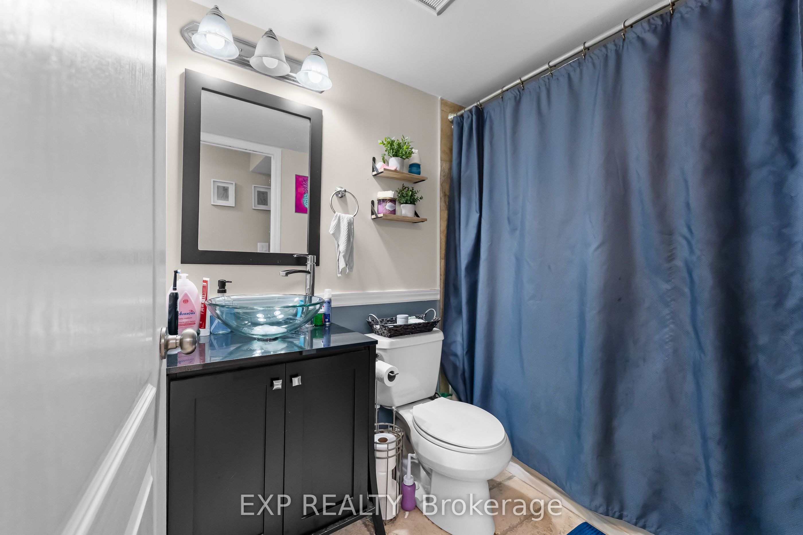 Residential in Toronto C10 5