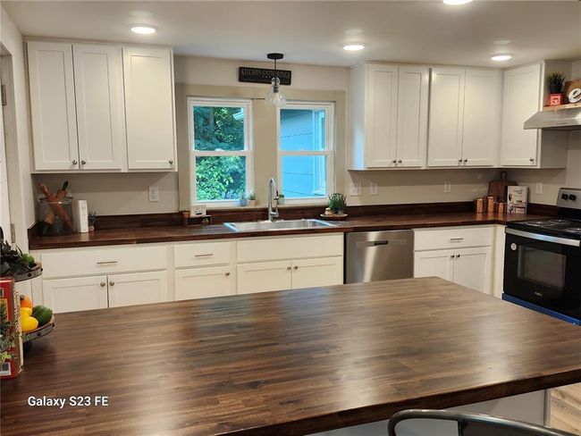 Kitchen | Image 5