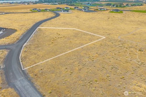 7420 Road E.3 Ne, Moses Lake, WA, 98837-4343 | Card Image