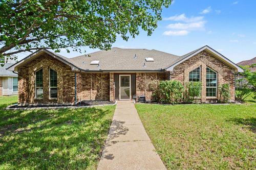 110 Liberty Dr, Wylie, TX, 75098-3760 | Card Image