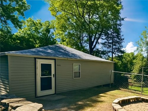 195 Kinch Rd, Oil City, PA, 16301-7223 | Card Image