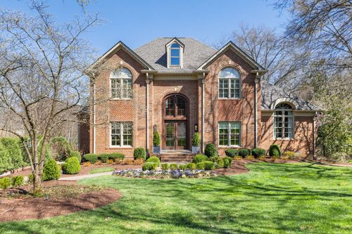 912 Calloway Dr, Brentwood, TN, 37027-6540 | Card Image