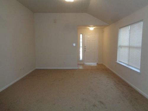 15627 Kippers Dr, Houston, TX, 77014-1543 | Card Image