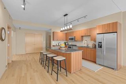 5620-401 N 2nd St, Minneapolis, MN, 55401-1577 | Card Image