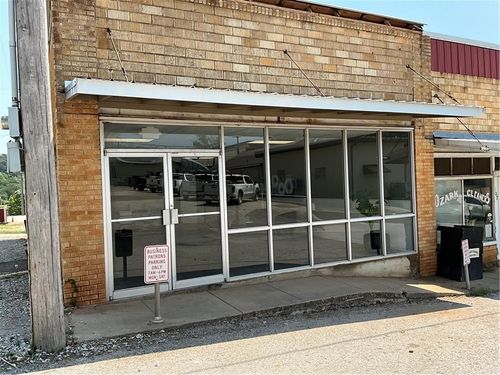 105 S College St, Huntsville, AR, 72740 | Card Image