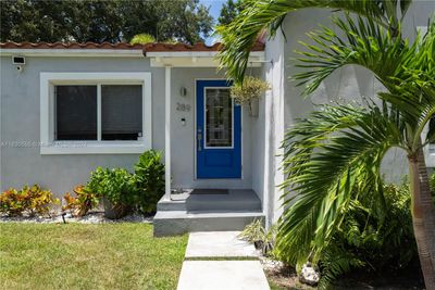 289 Nw 92nd St, House other with 2 bedrooms, 1 bathrooms and null parking in Miami Shores FL | Image 3