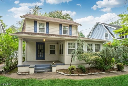 237 Goffle Rd, Ridgewood, NJ, 07450-4007 | Card Image