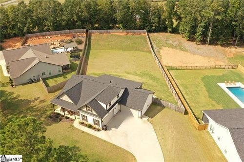 105 Cliftons Landing Dr, Anderson, SC, 29625-6243 | Card Image