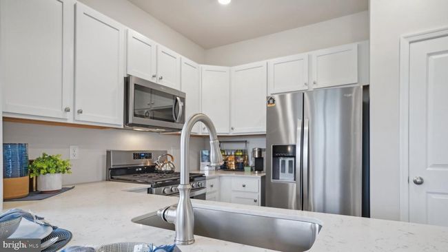 5 Anna Ln, Townhouse with 3 bedrooms, 3 bathrooms and null parking in WESTAMPTON NJ | Image 7