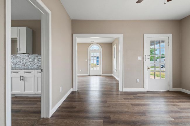 118 W Gandy St, Home with 0 bedrooms, 0 bathrooms and null parking in Denison TX | Image 12