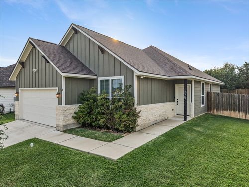 2507 Lightfoot Lane, Bryan, TX, 77803 | Card Image