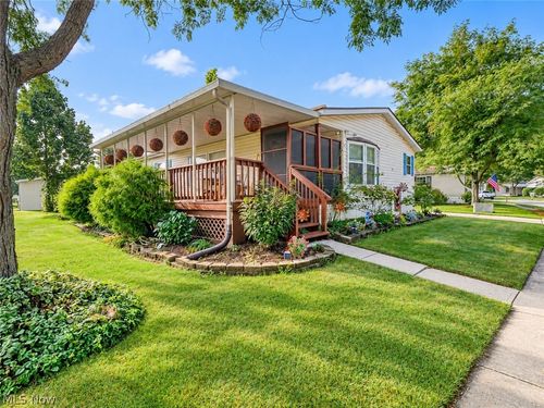 78 Periwinkle Dr, Olmsted Twp, OH, 44138-3000 | Card Image