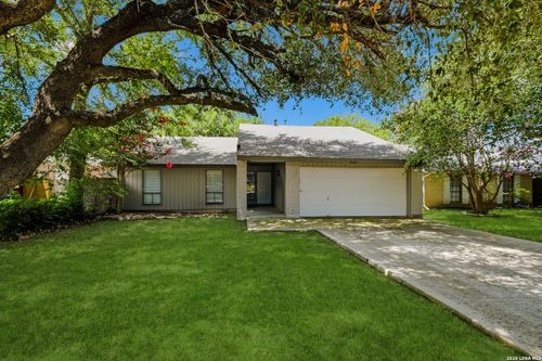 4622 La Marquesa St, San Antonio, TX, 78233-6730 | Card Image