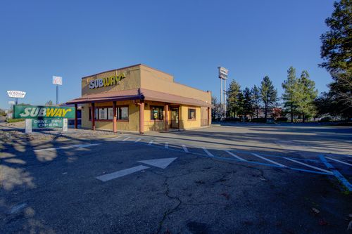 2741 Mcmurray Dr, Anderson, CA, 96007-3516 | Card Image