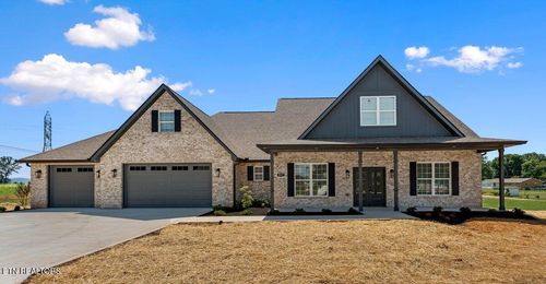 407 Peterson Ln, Maryville, TN, 37803-8854 | Card Image