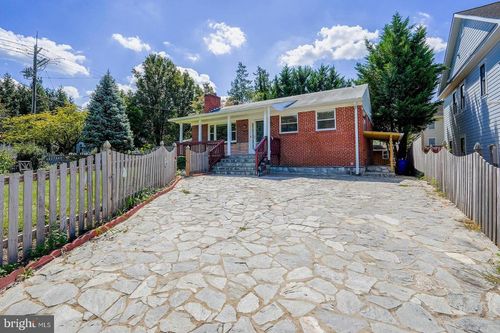 6400 Bells Mill Rd, BETHESDA, MD, 20817-1634 | Card Image