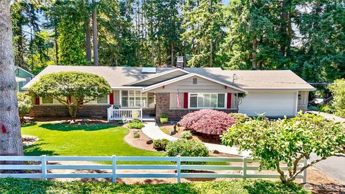 23430 94th Avenue W, Edmonds, WA, 98020 | Card Image