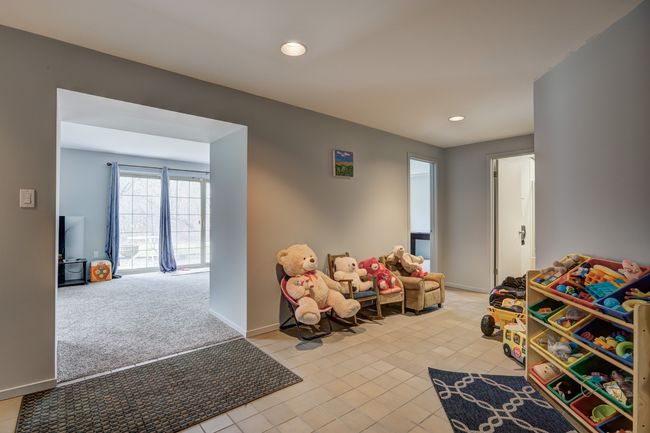 6255 Celeste Rd, Condo with 4 bedrooms, 4 bathrooms and null parking in West Bloomfield MI | Image 38