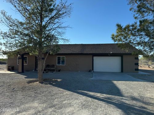 121 Compa Drive, Tornillo, TX, 79853 | Card Image