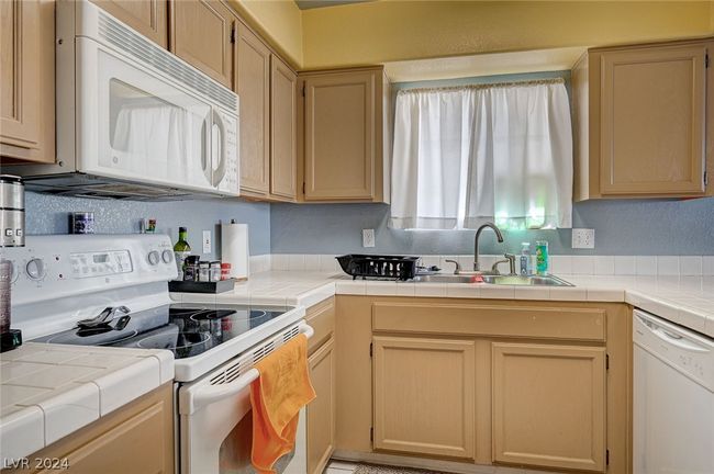 2023 - 2725 S Nellis Blvd, Condo with 2 bedrooms, 2 bathrooms and null parking in Las Vegas NV | Image 18
