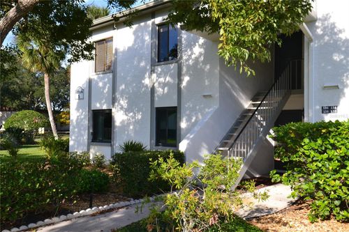 135 W Cypress Ct, OLDSMAR, FL, 34677-6105 | Card Image