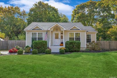 4 Fox Road, House other with 3 bedrooms, 1 bathrooms and null parking in Middle Island NY | Image 1