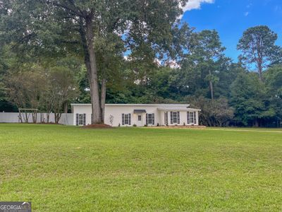 824 Beach Drive, House other with 3 bedrooms, 2 bathrooms and null parking in Dublin GA | Image 1