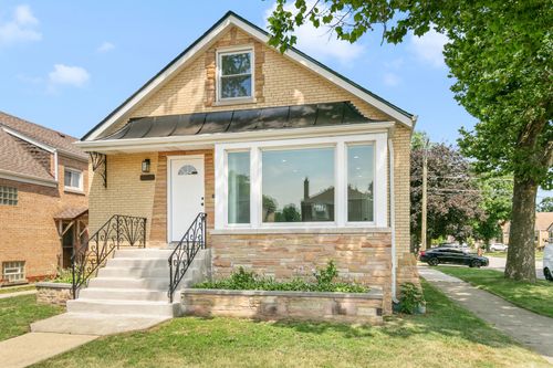 2263 S 14th Ave, North Riverside, IL, 60546-1069 | Card Image