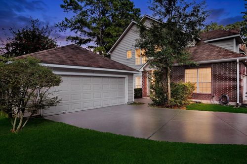 35 S Avonlea Cir, The Woodlands, TX, 77382-1068 | Card Image
