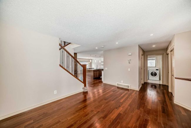 1A Tusslewood Drive Nw, Home with 3 bedrooms, 2 bathrooms and 4 parking in Calgary AB | Image 6